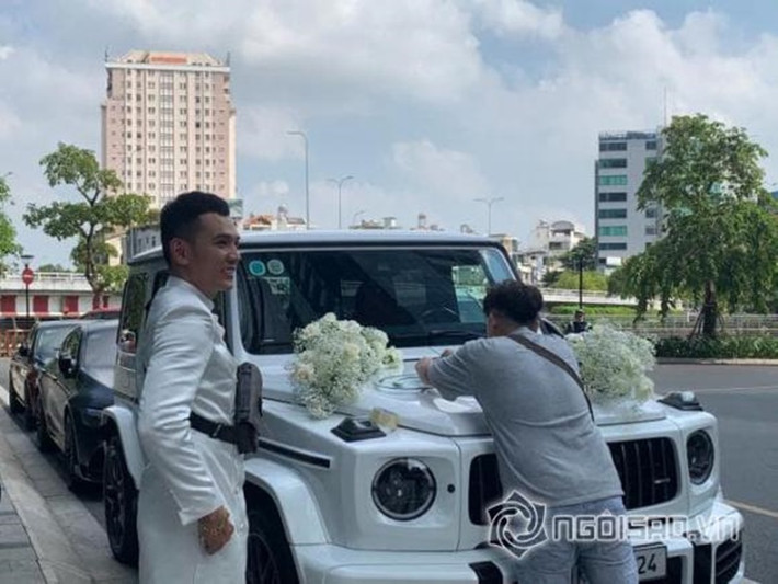 Hôm nay (ngày 25/4), Lý Bình - Phương Trinh Jolie tổ chức đám cưới. Ảnh: Công lý và xã hội