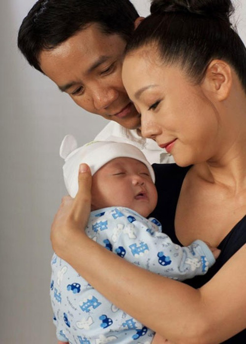 Cô từng kể, khoảng thời gian "căng" nhất là vài tháng đầu tiên sống cùng nhau. Theo Mỹ Duyên, rất nhiều thứ đảo lộn từ sở thích, thói quen sinh hoạt… cho đến những vấn đề lớn hơn như cá tính, quan điểm riêng. Ảnh: Yan
