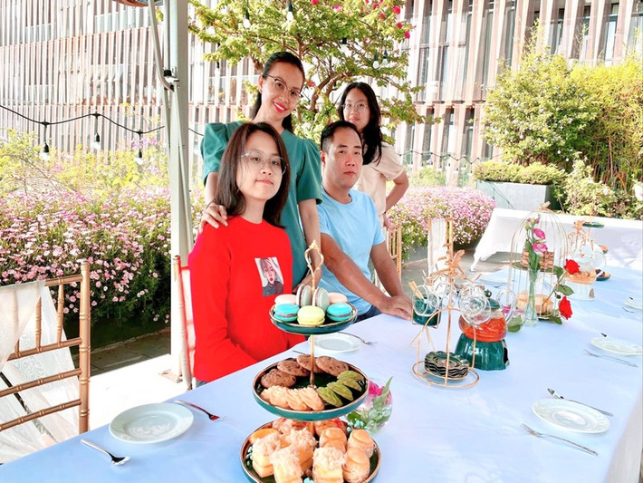 Cẩm Ly từng chia sẻ, nhạc sĩ Minh Vy rất tin tưởng, yêu thương cô nên chẳng bao giờ có chuyện ghen tuông. Ảnh: FBNV