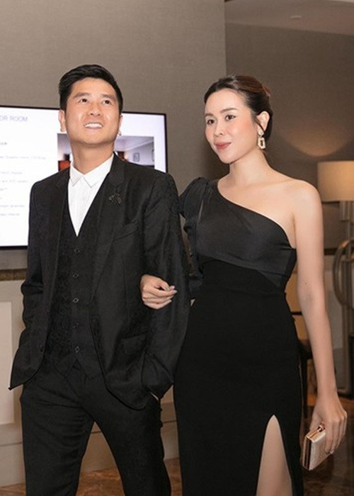 Hồ Hoài Anh sánh đôi cùng bà xã trong các gameshow, sự kiện giải trí.