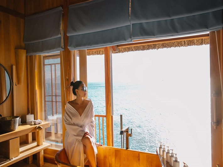 Cách đây 3 năm, cô đăng quang cuộc thi Hoa hậu Việt Nam.