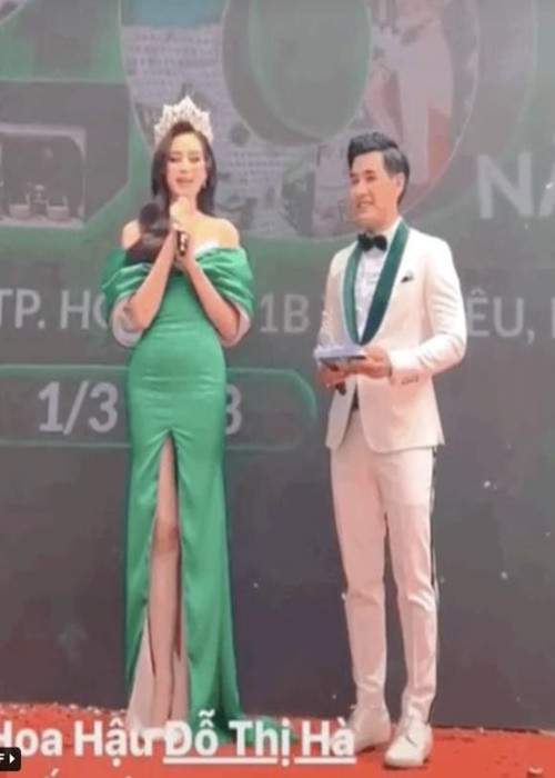 Mới đây, Hoa hậu Đỗ Thị Hà tham gia một sự kiện. Qua một đoạn clip, cô để lộ vòng eo bánh mì. Ảnh: Công lý và xã hội