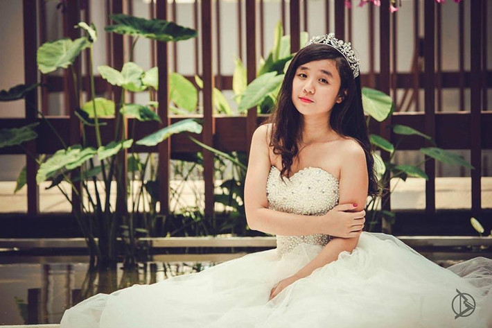 Nhiều fan cho rằng Hoài Lâm và Hoàng Ngọc xứng đôi vừa lứa nhưng việc nam ca sĩ muốn kết hôn ở tuổi 21 vấp phải nhiều ý kiến trái chiều vì cả hai còn quá trẻ. (Ảnh: Facebook nhân vật)