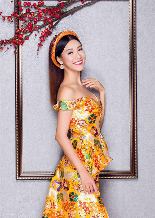 Ngoài đóng phim, dẫn chương trình, Á hậu Hoàng Oanh còn là gương mặt người mẫu ảnh đắt show. Ảnh: FBNV