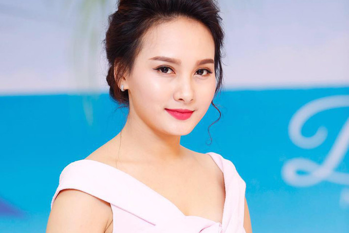 Bảo Thanh - Nhã Phương cùng sinh năm 1990. Ngoài tuổi tác, 2 nữ diễn viên này đều xinh đẹp, tài năng và nổi tiếng trong làng giải trí Việt. Với diễn viên Bảo Thanh, sinh ra trong gia đình có bố mẹ đều là nghệ sĩ tuồng ở Bắc Giang nên cô đam mê diễn xuất từ nhỏ. Ảnh: FBNV