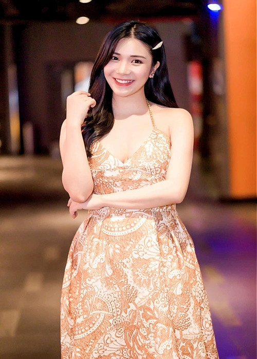 Khi Quang Lê khơi lại bức ảnh nhạy cảm một thời, nữ diễn viên chia sẻ: "Có lẽ quá khứ cũng đã khép lại rồi Thanh Bi đang tập trung cho tương lai tích cực hơn".