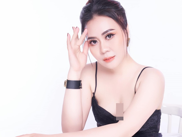 Nữ diễn viên Kim Oanh giành vương miện Mrs Grand International 2022 - Hoa hậu Quý bà Hòa bình Quốc tế 2022 vào tối ngày 14/11.