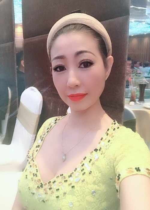 “Ở đây, nghệ sĩ Hoài Linh không sai, chị Hằng cũng không sai, người sai là ông Võ Hoàng Yên, Hà My rất ủng hộ chị Hằng, vì một mình phải đối mặt với chỉ trích từ nhiều người", Hà My nói. Ảnh: Dân Việt
