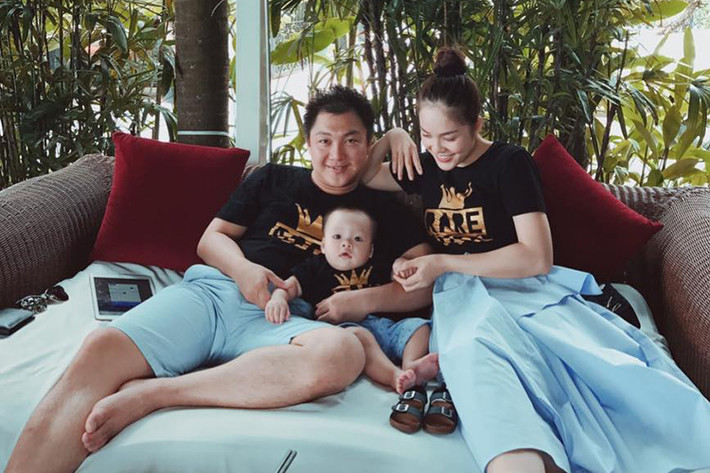 Con trai Dương Cẩm Lynh và Anh Khoa được nhiều người yêu mến bởi vẻ ngoài vô cùng đáng yêu. Ảnh: FBNV
