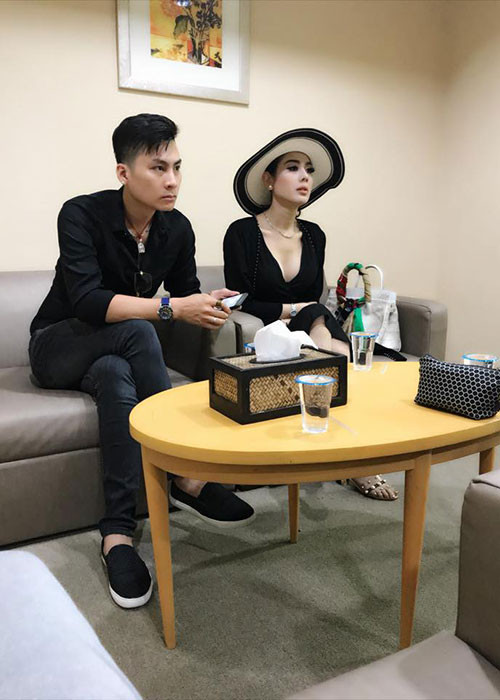 Từ khi lấy chồng, Lâm Khánh Chi ngày càng khát khao có con. Vì vậy, đến tháng 9/2018, vợ chồng cô đã sang Thái Lan để hoàn tất thủ tục nhờ mang thai hộ. Ảnh: Dân Việt