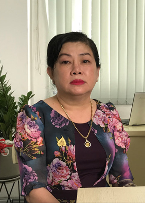 Cũng cho rằng lùm xùm Cát Phượng, Kiều Minh Tuấn và An Nguy khiến phim do An Nguy - Kiều Minh Tuấn đóng chung bị lỗ khi ra rạp, nhà sản xuất Dung Bình Dương bày tỏ ý định kiện cả ba. Tuy nhiên, đến nay, bà chưa có thêm bất kì động thái nào. Ảnh: Zing