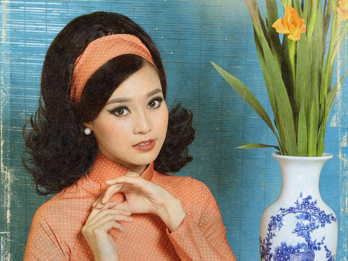Năm 2017, Lan Ngọc "lột xác" với vai diễn nữ chính trong bộ phim điện ảnh "Cô Ba Sài Gòn".