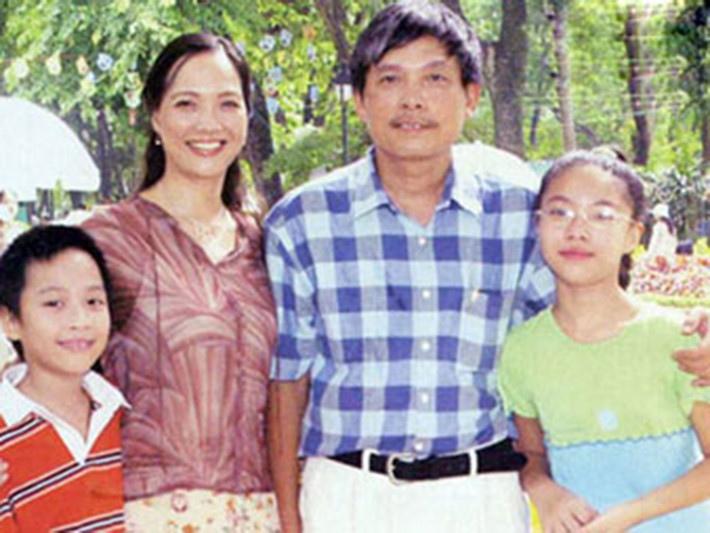 “Trong cuộc sống cần phải có nghệ thuật để nuôi dưỡng tình yêu. Trong nghệ thuật lại cần tình yêu để nuôi cuộc sống”, cô nói. Ảnh: Ngôi sao