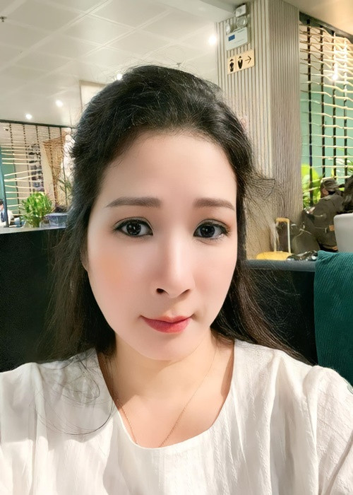 Mới đây, trong cuộc phỏng vấn với Dân Trí, Thanh Thanh Hiền cho biết, cô đã lấy lại thăng bằng sau hơn 3 năm ly hôn. Hiện tại, có một số người theo đuổi nữ ca sĩ nhưng cô chưa thấy ai hợp với mình.
