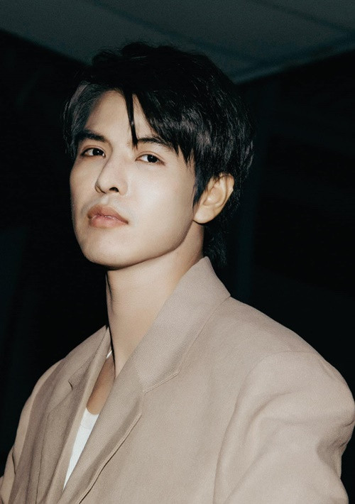 Đỗ Hiếu là tác giả loạt bài hit của Noo Phước Thịnh như: Cause I love you, Gạt đi nước mắt, Hold me tonight, Đừng nhìn lại, Xin đừng buông tay, Như phút ban đầu… Ảnh: FBNV.
