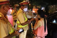 CSGT xử lý 23 phụ nữ điều khiển xe máy vi phạm nồng độ cồn