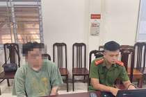 Đối tượng hành hung người phụ nữ ở sảnh chung cư khai gì?