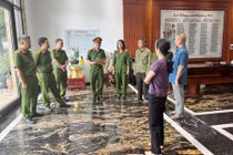 Khám xét khẩn cấp nơi ở của "trùm giang hồ" xứ Thanh Bùi Quốc Ý