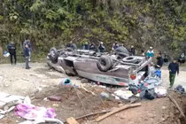 Cục CSGT thông tin vụ tai nạn lật xe chở đoàn từ thiện ở Lào Cai