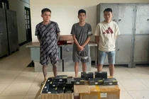 Khởi tố nhóm đối tượng trộm cắp kiện hàng ở Cảng hàng không Nội Bài