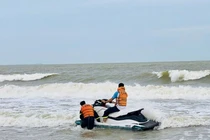 Tin mới vụ 3 học sinh mất tích ở biển Hải Tiến