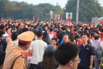 Hàng nghìn người đổ về Mỹ Đình xem concert quốc gia kỷ niệm 80 năm Quốc khánh