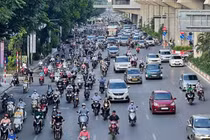 Thực hư Hà Nội "thí điểm cấm xe xăng" ở phường Cửa Nam