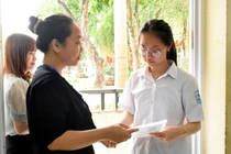 Sáng nay, thí sinh Hà Nội hoàn thành bài thi Toán, kết thúc kỳ thi lớp 10