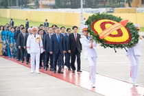 Lãnh đạo Đảng, Nhà nước, đại biểu Quốc hội viếng Lăng Chủ tịch Hồ Chí Minh