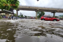 Chi tiết 65 điểm ngập úng nặng ở Hà Nội sau mưa lớn