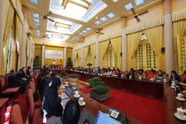 Giao Chính phủ quy định lộ trình miễn phí sách giáo khoa