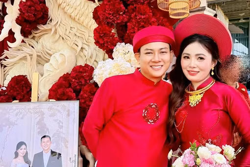 [GALLERY] Hoài Lâm - Ngọc Trinh tươi rói trong ngày về chung một nhà