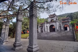 Cụm di tích gắn với tên tuổi vị Vua Bà lẫy lừng nhất sử Việt