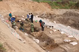 Khai quật hai chiếc thuyền cổ có kết cấu độc đáo tại Bắc Ninh 
