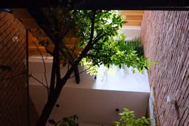 Nhà trong ngõ ngập ánh sáng nhờ thiết kế độc lạ
