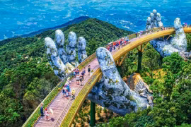 Các công ty du lịch tất bật chốt tour lễ 30/4 - 1/5 