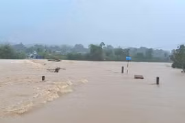 Mưa lớn gây ngập úng cục bộ ở Hà Tĩnh