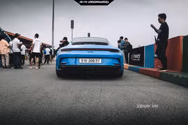 Porsche 911 GT3 hơn 16 tỷ của Cường Đô la được biến thành GT3 Touring