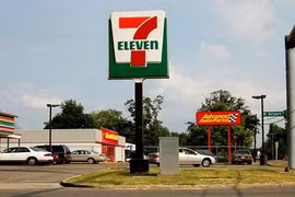 Sự thật ít biết gây sốc về “gã khổng lồ” 7-Eleven
