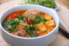 Cao lầu, bún riêu vào top món ngon nhất Châu Á, CNN bình chọn