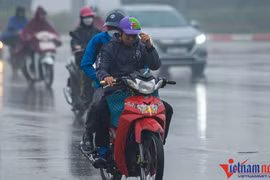 Dự báo thời tiết 28/4: Miền Bắc nắng đến 34 độ rồi mưa to