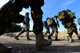 Quân Lữ đoàn Tổng thống Ukraine ra hàng quân Nga 