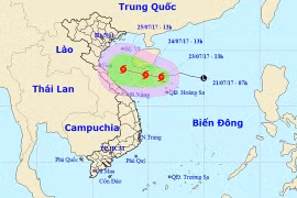 Áp thấp mạnh lên thành bão số 4, hướng vào Việt Nam