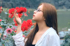 Giữa tin đồn chia tay, bạn gái Quang Hải tiết lộ điều này