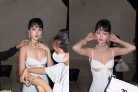Ngọc Trinh diện đầm xuyên thấu khoe vòng một nét căng