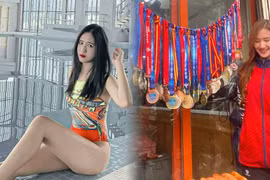 VĐV nhảy cầu mang 51 huy chương treo vỉa hè bán lạp xưởng