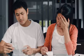 Đặt tiền cọc mua nhà không hỏi vợ, chồng quá coi thường tôi 