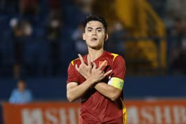 Điều ít biết về "viên ngọc quý" của U19 Việt Nam cần mài dũa