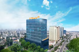 Điều gì khiến LPBank bị hai công ty chứng khoán giảm khuyến nghị?