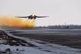 Nga quyết "nhân giống" Tu-160, NATO như ngồi trên đống lửa